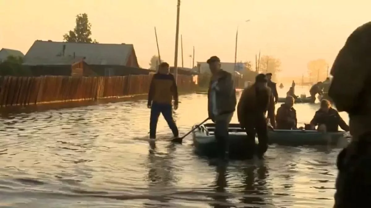 Fuertes inundaciones obligan a evacuar a más de 4,000 personas en Rusia