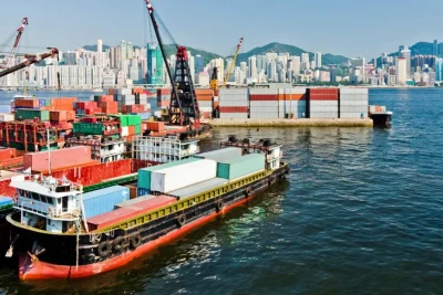 Irán advierte que impedirá el comercio en la región si EE.UU. mantiene el bloqueo de Ormuz