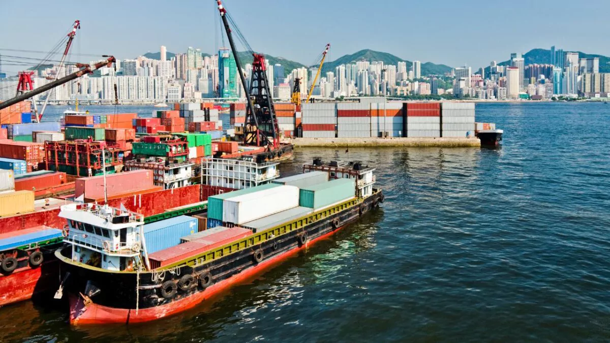 Irán advierte que impedirá el comercio en la región si EE.UU. mantiene el bloqueo de Ormuz