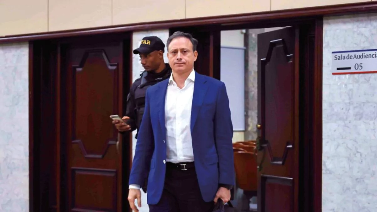 Jean Alain Rodríguez salió esta tarde a Madrid desde el aeropuerto de Las Américas