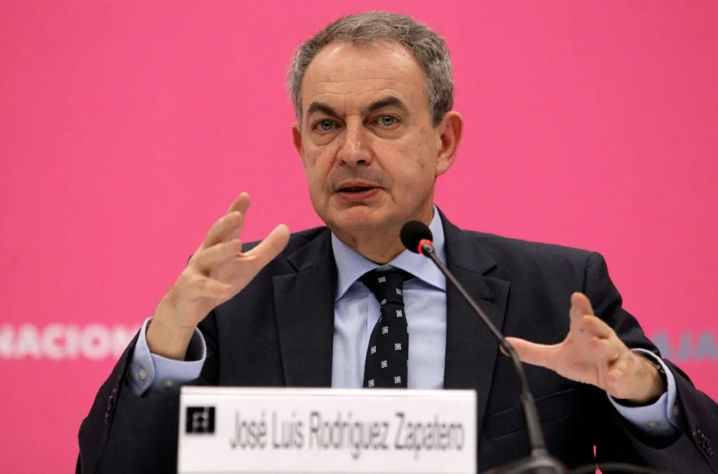 Juez imputa a expresidente del Gobierno español por considerarlo «líder» de tráfico de influencias