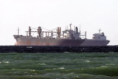 Irán facilita el paso a 182 buques por Ormuz en seis días