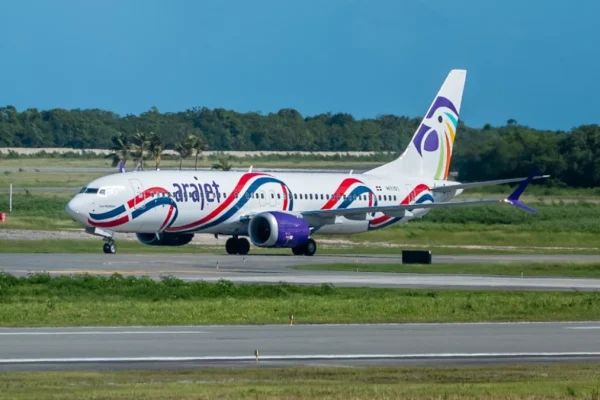 Arajet lanza tarifa de US$129 para pasajeros afectados por cancelaciones de Spirit Airlines