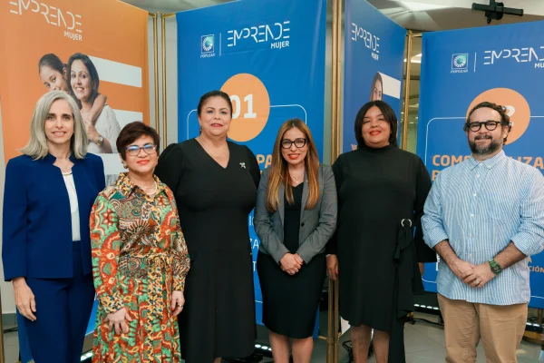 Banco Popular realiza Ruta Emprende Mujer en Baní