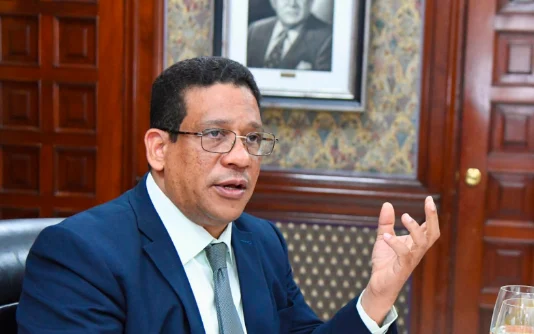 Nueva Ley 47-25 agiliza los procesos de contrataciones públicas en República Dominicana