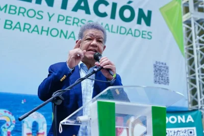 Leonel afirma que el país “va en reversa” y acusa al Gobierno de desconexión con la población