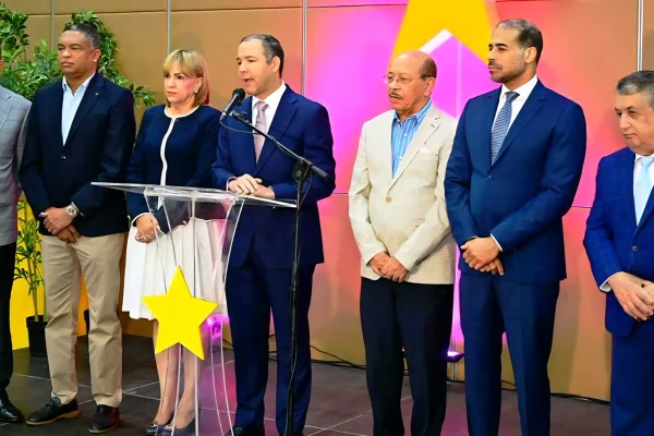 PLD acusa al Gobierno de buscar debilitar la oposición con recorte a partidos