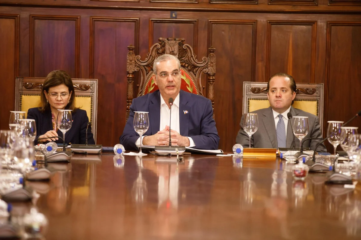 Gobierno anuncia nuevas medidas para enfrentar el impacto de la crisis en Medio Oriente