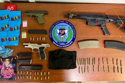 Desmantelan presunta banda en Sajoma; detienen a 17 detenidos con fusil, pistolas y otras evidencias