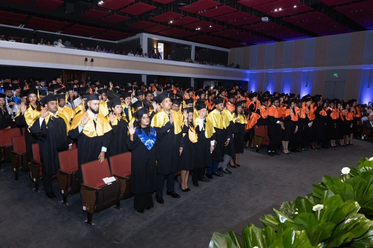 Unapec gradúa a 798 nuevos profesionales en su Graduación Extraordinaria 2026