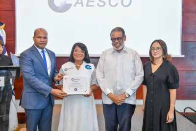 CAESCO gradúa primer grupo de líderes en Innovación Social y Comunitaria