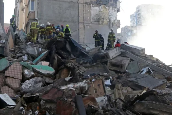 Al menos cuatro civiles mueren tras ataque ucraniano a refinería a 200 kilómetros de Moscú