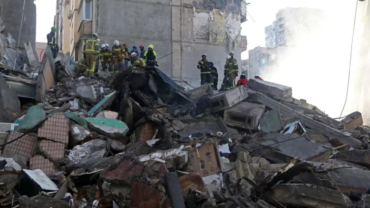 Al menos cuatro civiles mueren tras ataque ucraniano a refinería a 200 kilómetros de Moscú