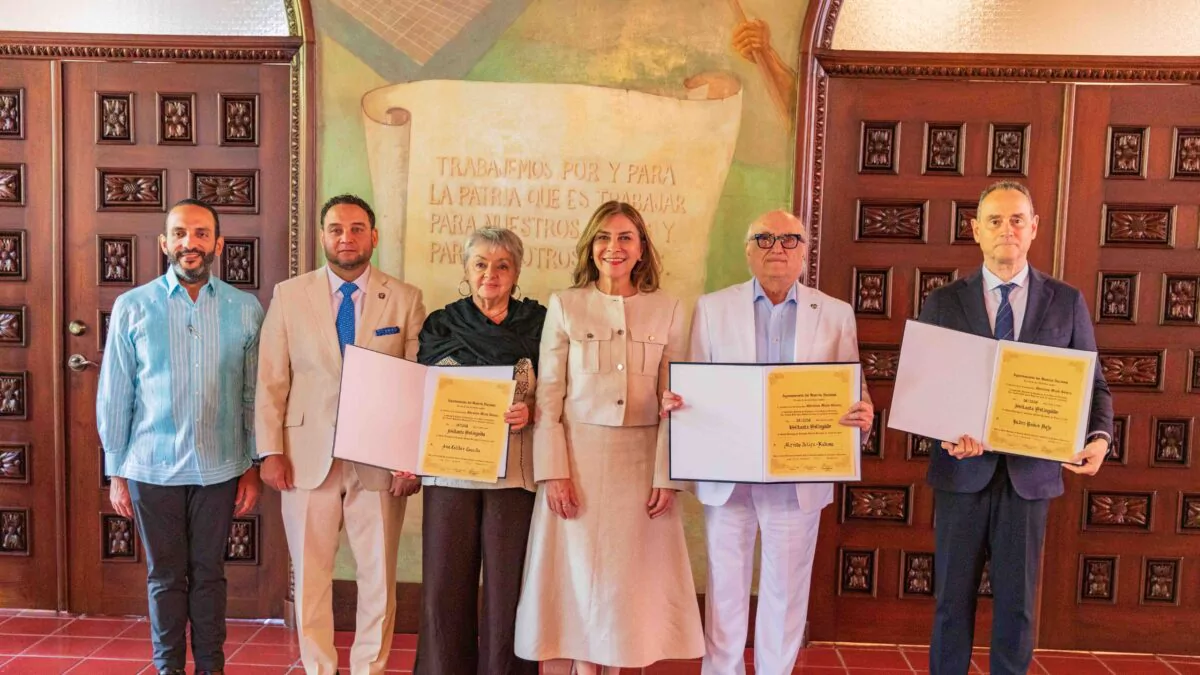 Declaran Huéspedes Distinguidos a expositores extranjeros del Congreso de Geopolítica