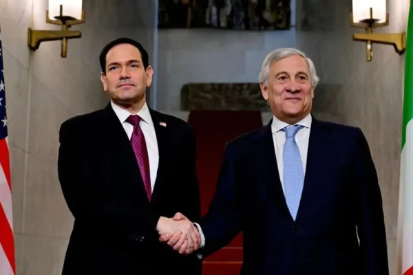 EE.UU. espera aún una respuesta iraní para acabar la guerra, según ha dicho Rubio a Tajani