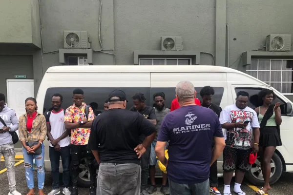 Ejército captura grupo de haitianos indocumentados durante patrullaje en Santiago
