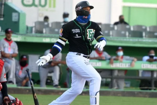 Estrellas busca retener a Robinson Canó con “buena oferta salarial”