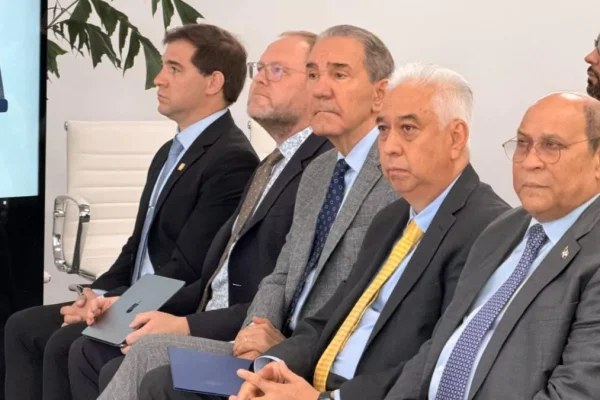 Gobierno impulsa reforma educativa enfocada en tecnología y empleos del futuro