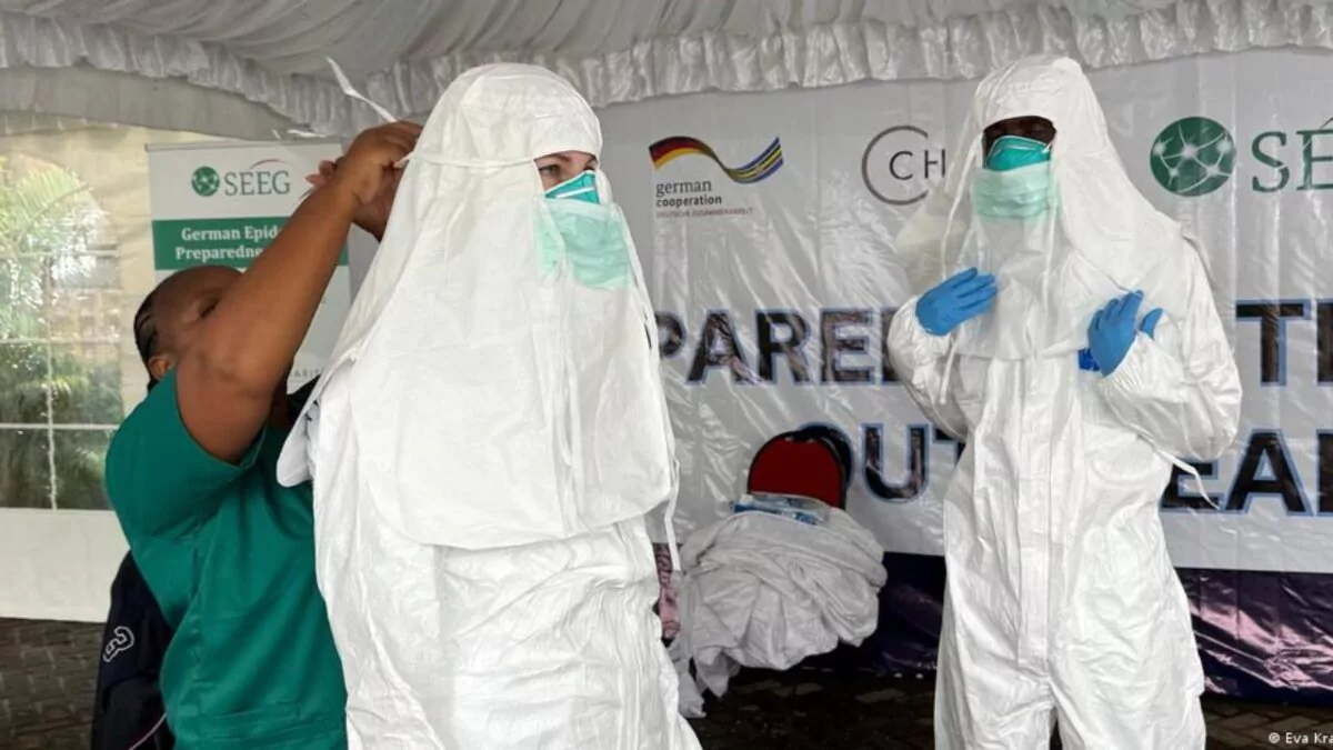 La OMS reporta aumento a 223 muertes por ébola en la RDC