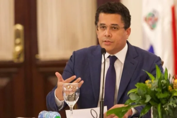 Collado afirma más de RD$650 millones fueron invertidos en la recuperación del malecón de Santo Domingo Este