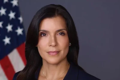 Embajadora de EE. UU. afirma que acuerdo sobre extranjeros deportados respetará soberanía dominicana