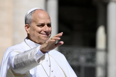 El papa León XIV recibe la «acreditación» para su viaje a España