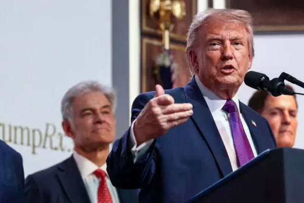 Trump desafía críticas internas al asegurar que Irán no tendrá arma nuclear