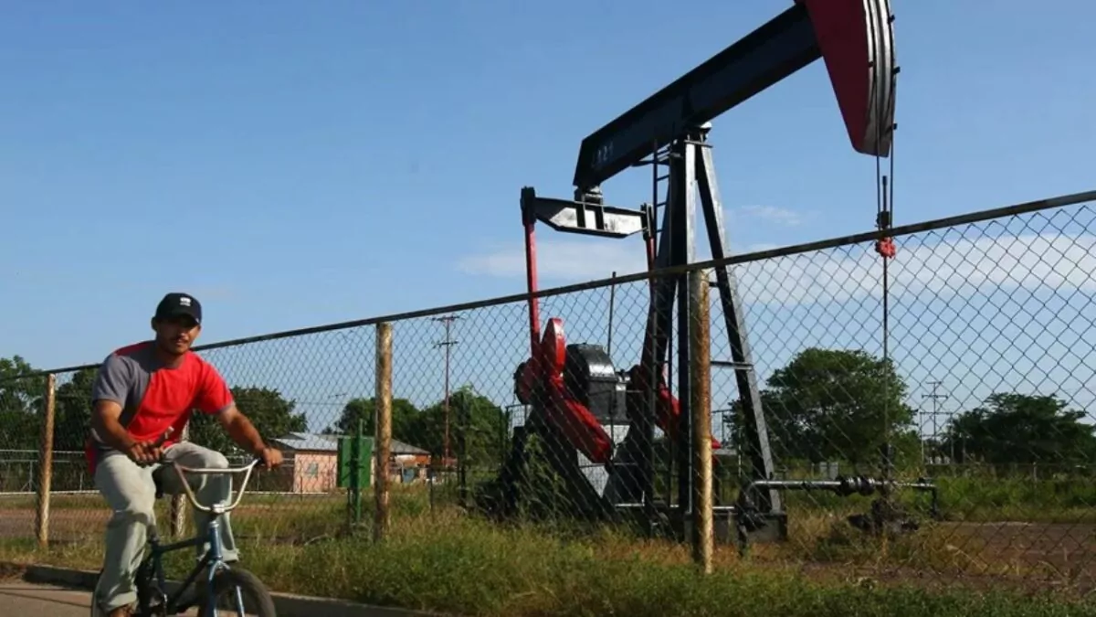 Venezuela mantiene crecimiento de la producción de crudo en medio de su apertura petrolera