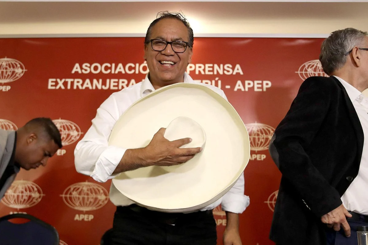 Roberto Sánchez adelanta a Keiko Fujimori al llegar al 93,92 % del escrutinio en Perú