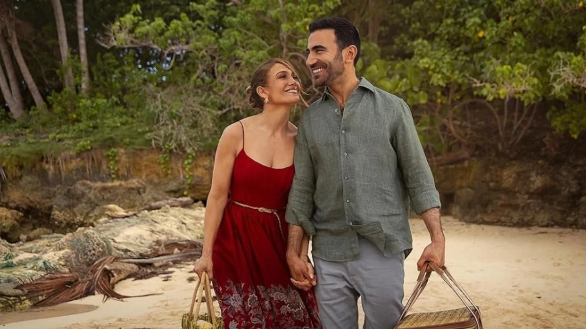 Jennifer López estrena hoy en Netflix «Office Romance», filmada en Samaná