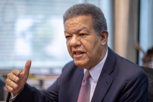 Leonel Fernández expresa solidaridad con Venezuela tras terremoto