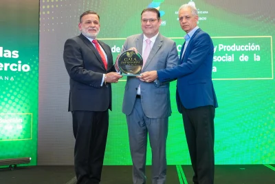Cámara de Comercio de SFM reconoce a Eduardo Sanz Lovatón