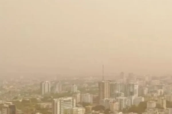 Un cielo grisáceo por polvo del Sahara y chubascos aislados en algunas provincias marcarán el clima