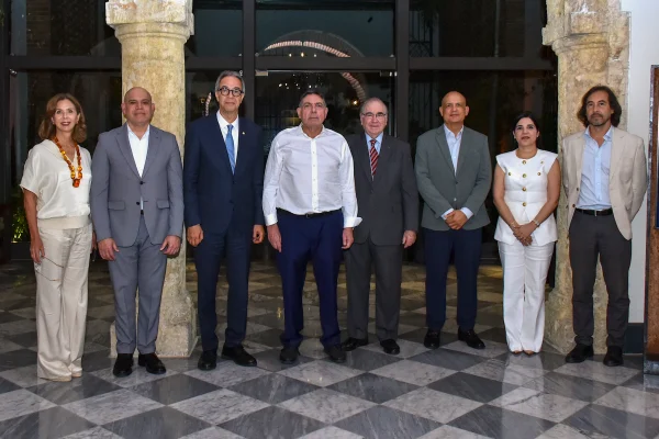 Ministros de Educación y Cultura centroamericanos visitan el Centro Cultural Taíno Casa del Cordón