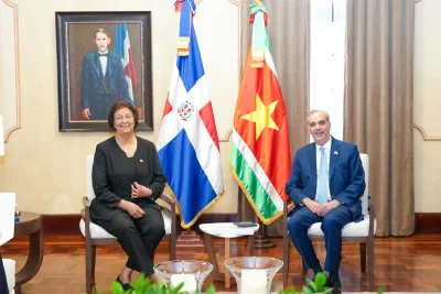 República Dominicana y Surinam firman acuerdos para fortalecer comercio, turismo e inversión