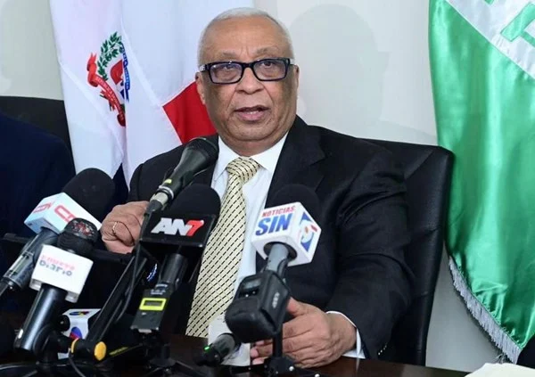Exministro de Hacienda califica el plan anticrisis del gobierno como un “parche fiscal”