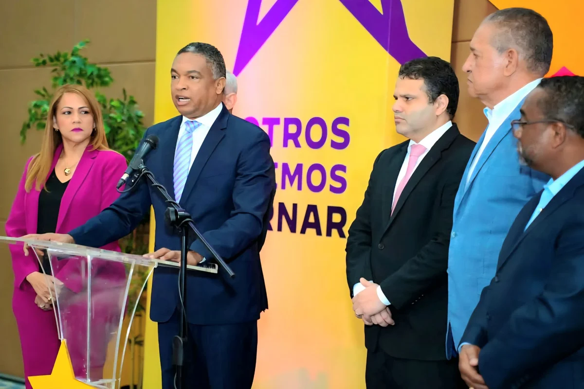 Yván Lorenzo afirma certificación de la JCE no afecta consulta interna del PLD