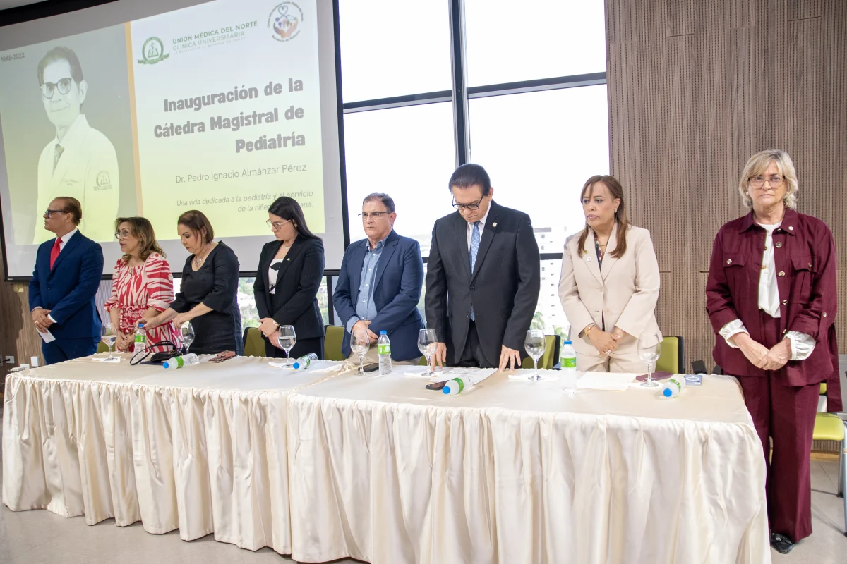 Inauguran en Santiago la Cátedra Magistral de Pediatría Dr. Pedro Ignacio Almánzar Pérez