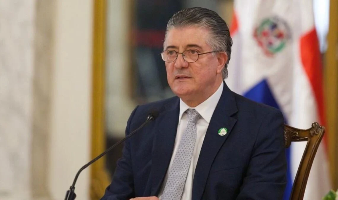 Roberto Santana asegura situación en Las Parras está bajo control tras disturbios por incautación de drogas