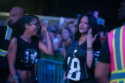 Tokischa y Rihanna protagonizan uno de los momentos más comentados del Governors Ball 2026 en Nueva York