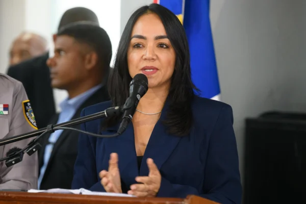 Gobierno dominicano podría flexibilizar permisos migratorios a venezolanos tras tragedia
