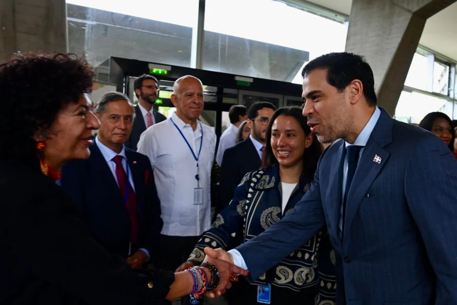 Roberto Ángel encabeza la Semana de América Latina y el Caribe en la UNESCO