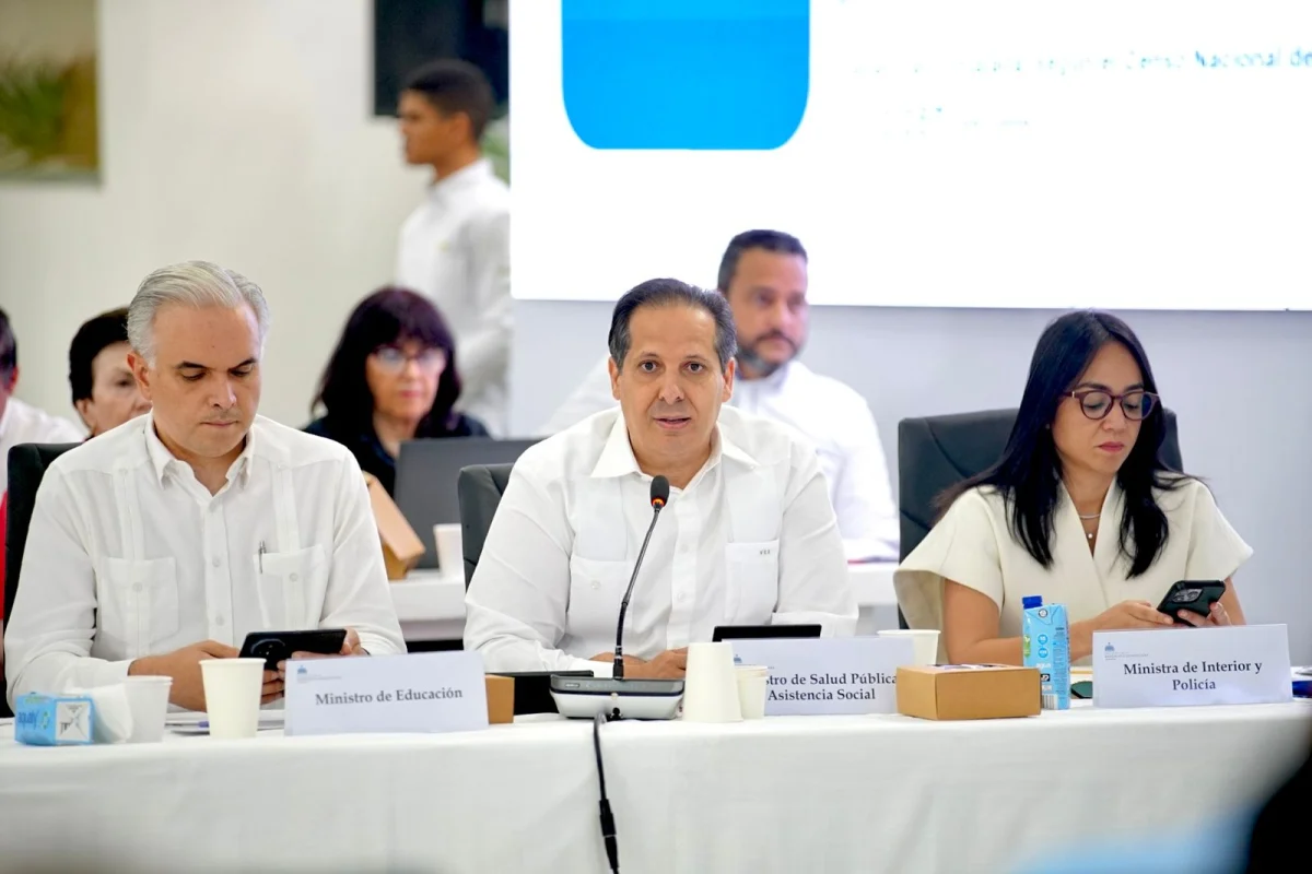 Ministro de Salud destaca avances que consolidan a Santiago como referente nacional en salud pública preventiva