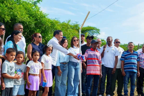 AES Dominicana Energía Renovable impulsa calidad de vida y desarrollo en la comunidad de Calabaza