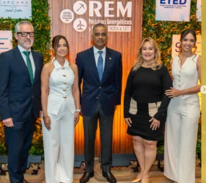 Joel Santos: El gobierno facilita y el sector privado expande la nueva generación eléctrica de RD