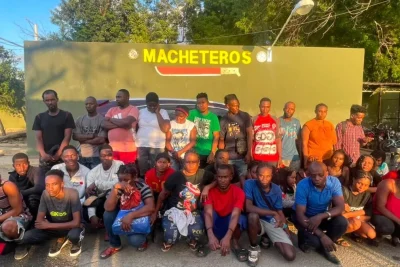 Ejército intercepta vehículo utilizado para el tráfico de migrantes y desmantela centro de acopio
