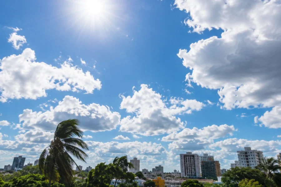 Indomet prevé calor intenso y chubascos aislados en varias provincias
