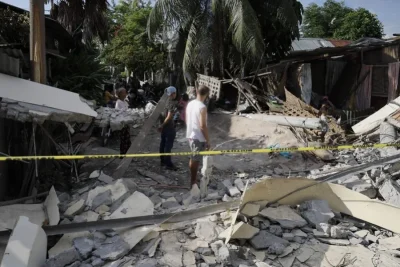 Filipinas eleva a 45 los fallecidos y a 17 los desaparecidos tras el terremoto de 7,8