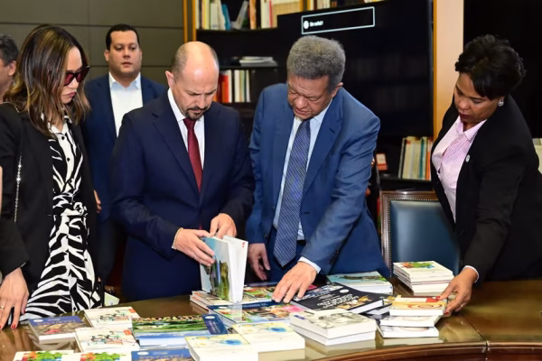 Funglode y la Biblioteca de España firman alianza para promover la lectura