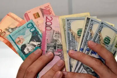Dólar cae en el mercado cambiario dominicano al inicio de la semana